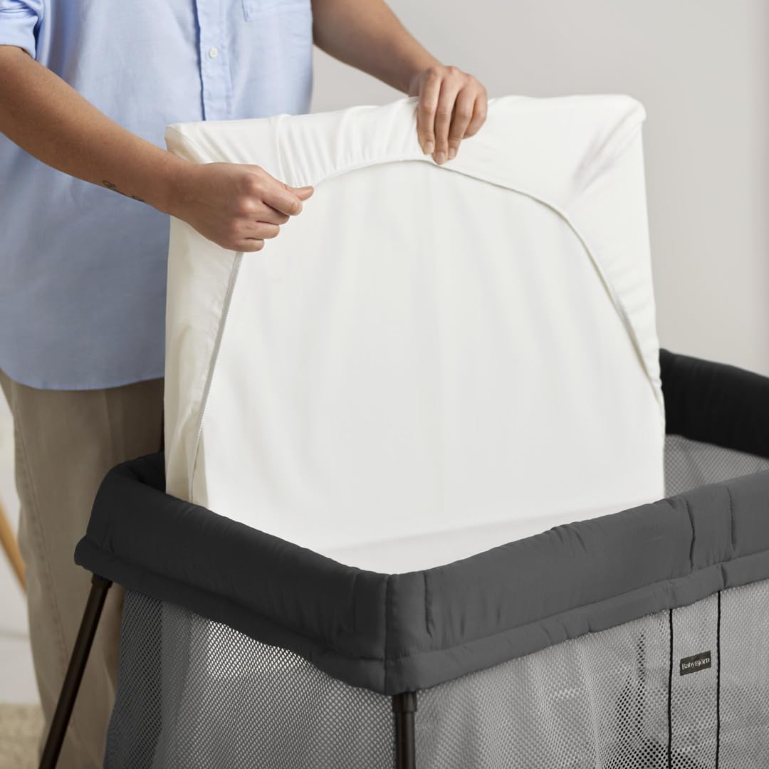 Travel Crib with Fitted Sheet K1617
