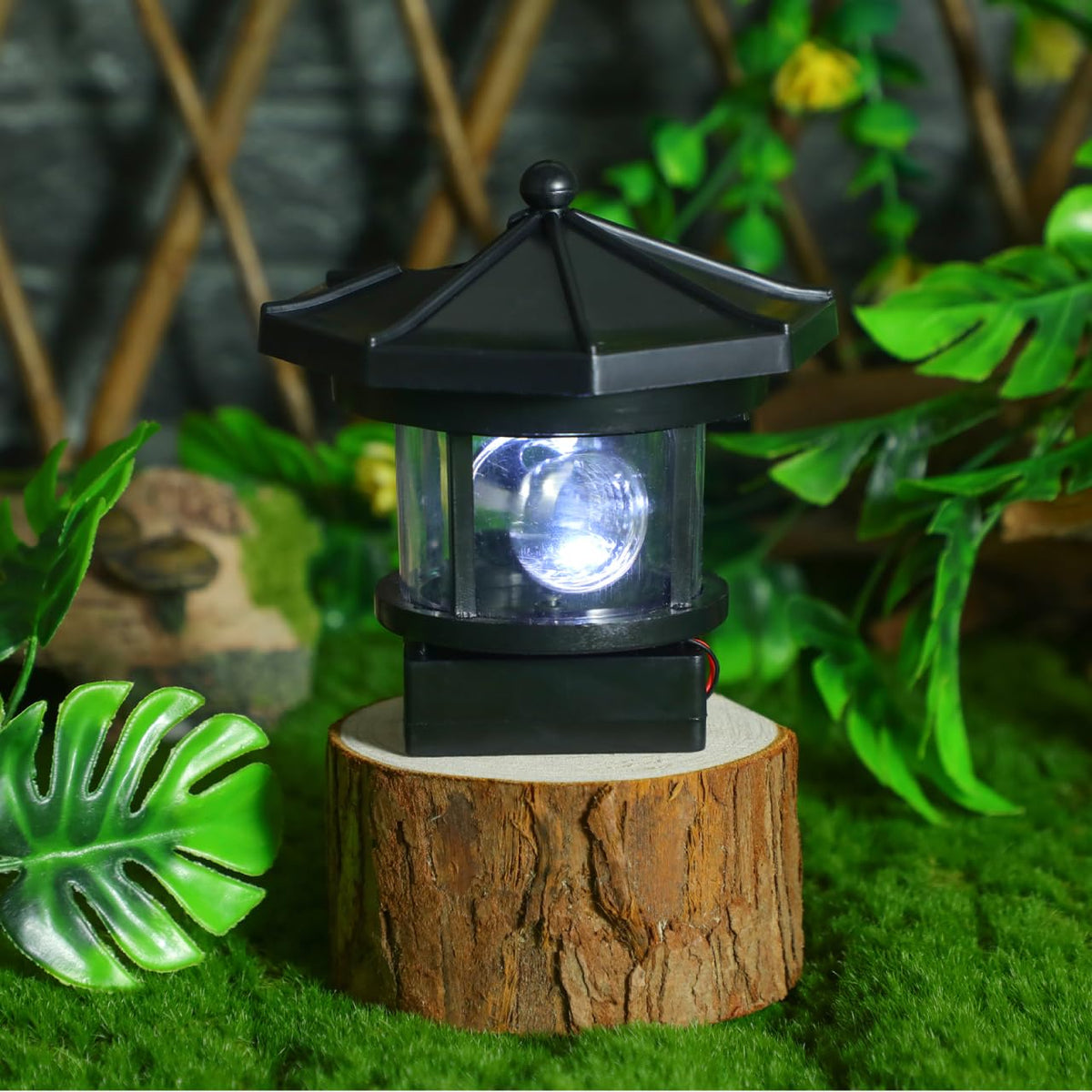 Solar LED Lighthouse Waterproof Garden Lights E59906
