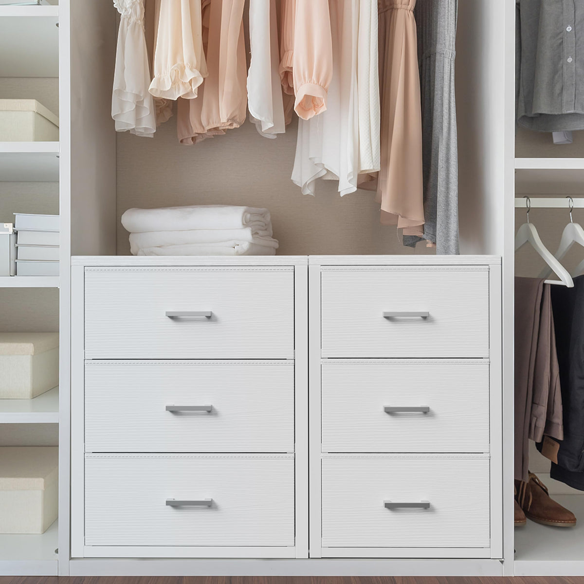 White 3 Drawer Dresser X654804